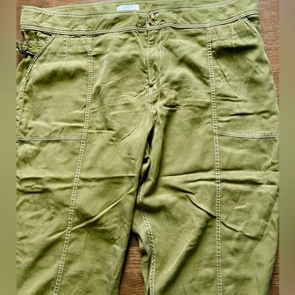 NWOT Anthropologie pants - Picture 6 of 9